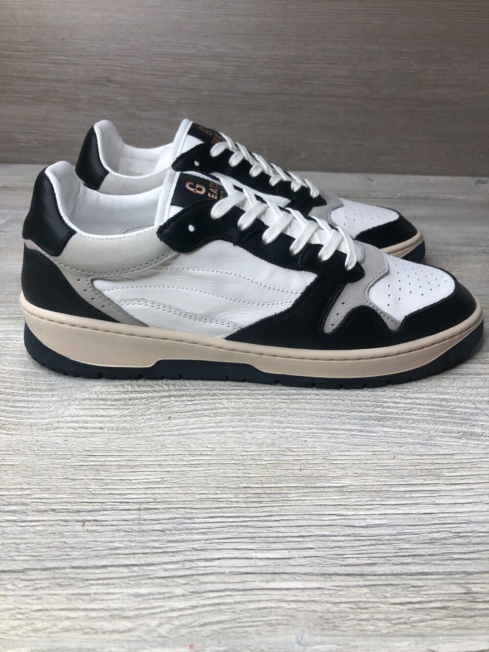 NEW GREATS BROOKLYN Brighton Perforated Woman’s Leather Sneaker Sz 9.5 $179